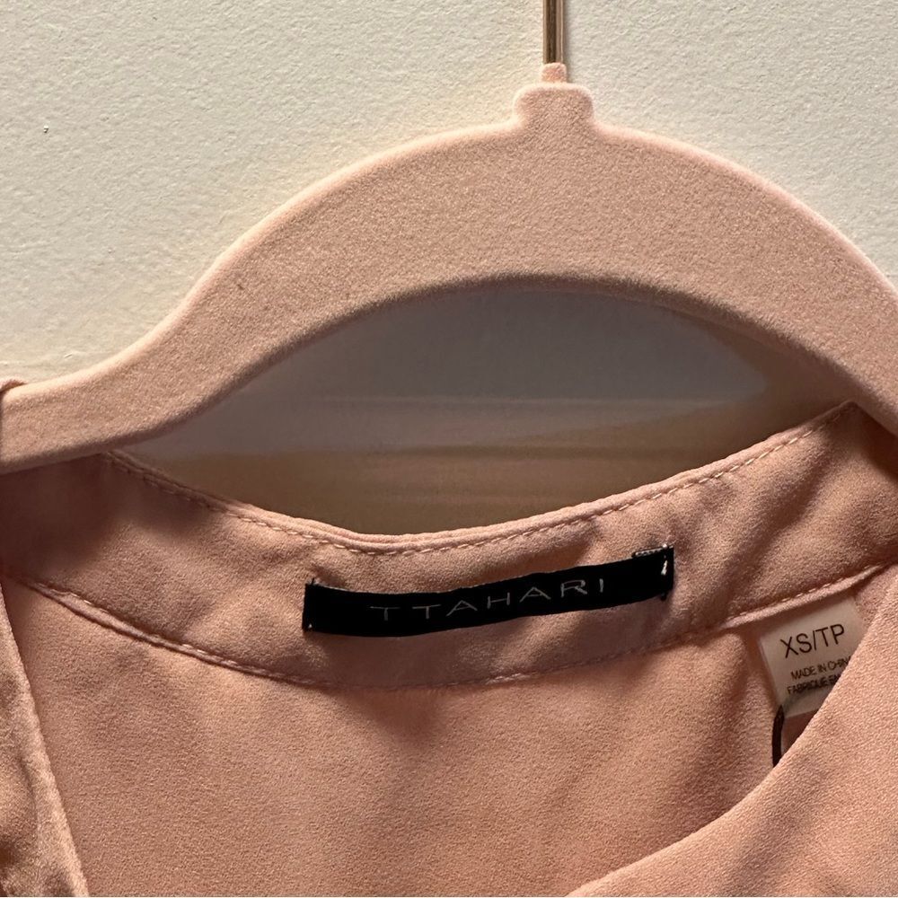 T Tahari Blouse - Picture 2 of 2
